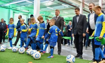 Андрій Павелко відкрив завод з виробництва штучного покриття для футбольних полів