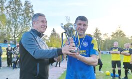НАГОРОДЖЕННЯ ВОЛОДАРЯ КУБКА ТА ЧЕМПІОНА СЕРЕД КОМАНД ВЕТЕРАНІВ ОБЛАСТІ...